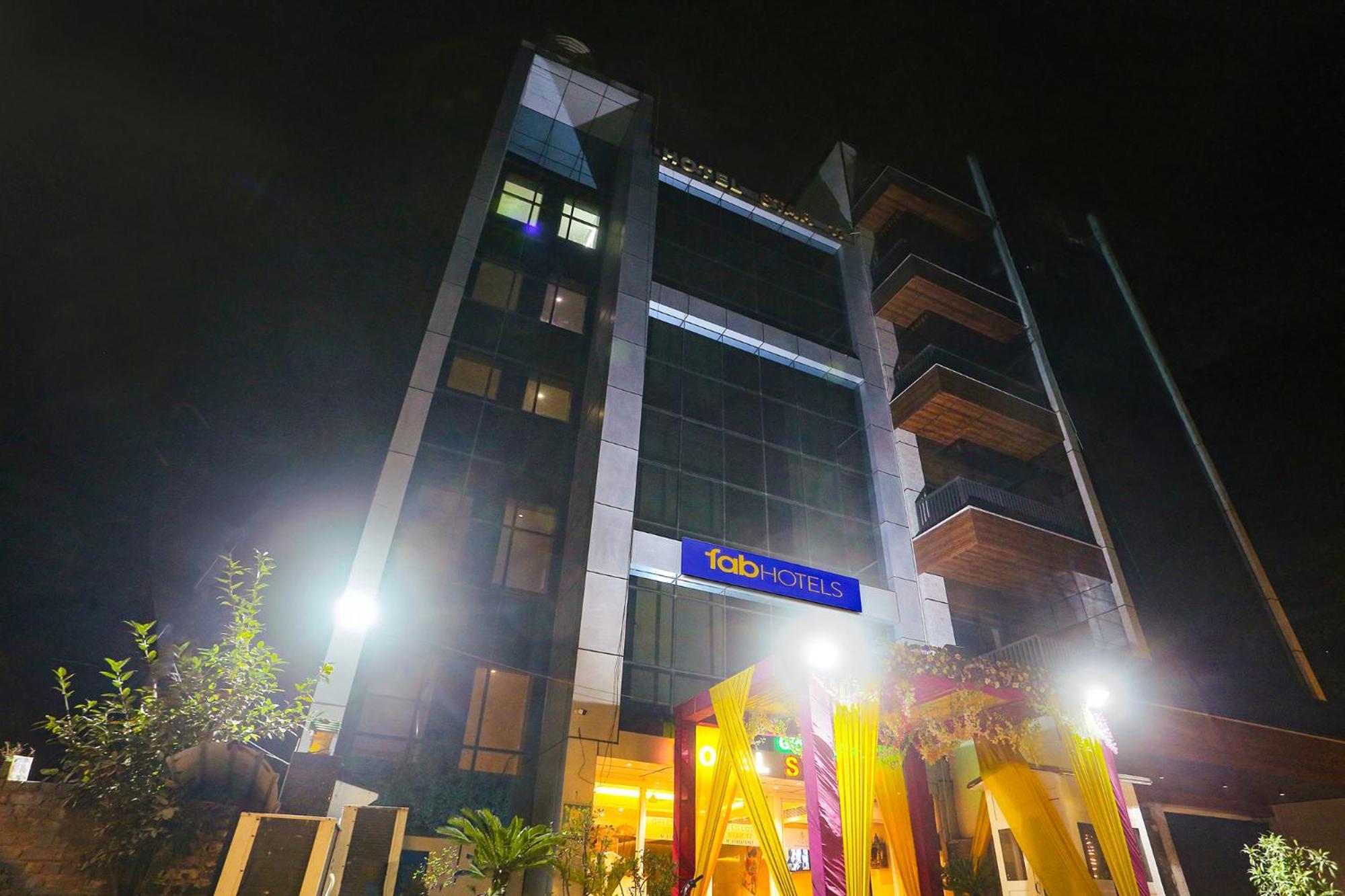Fabhotel Prime Star 17 - Nr Yashobhoomi Convention Centre Delhi  Exterior foto