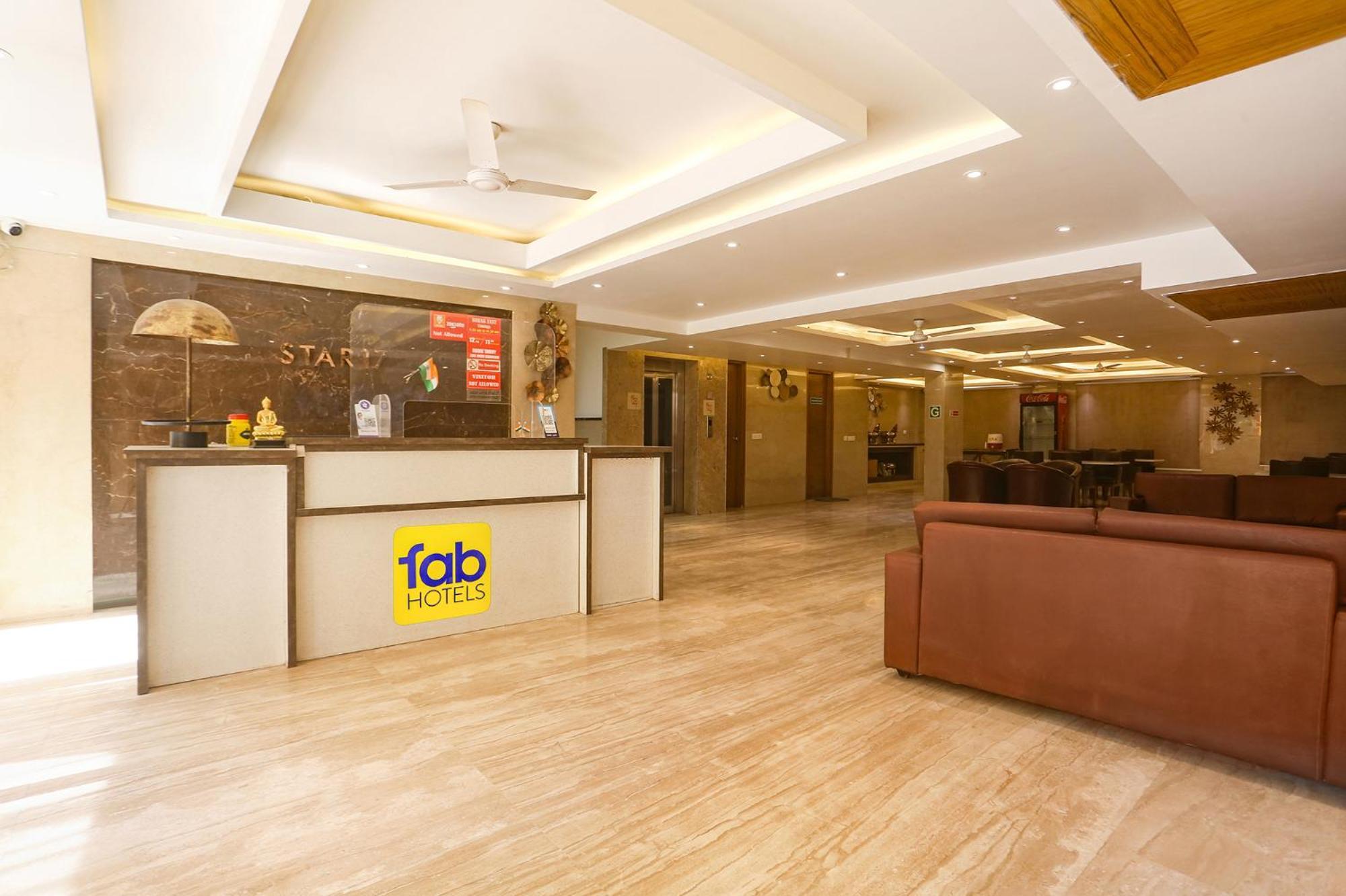 Fabhotel Prime Star 17 - Nr Yashobhoomi Convention Centre Delhi  Exterior foto
