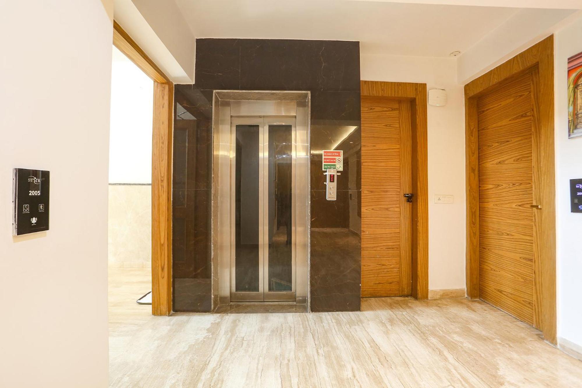 Fabhotel Prime Star 17 - Nr Yashobhoomi Convention Centre Delhi  Exterior foto