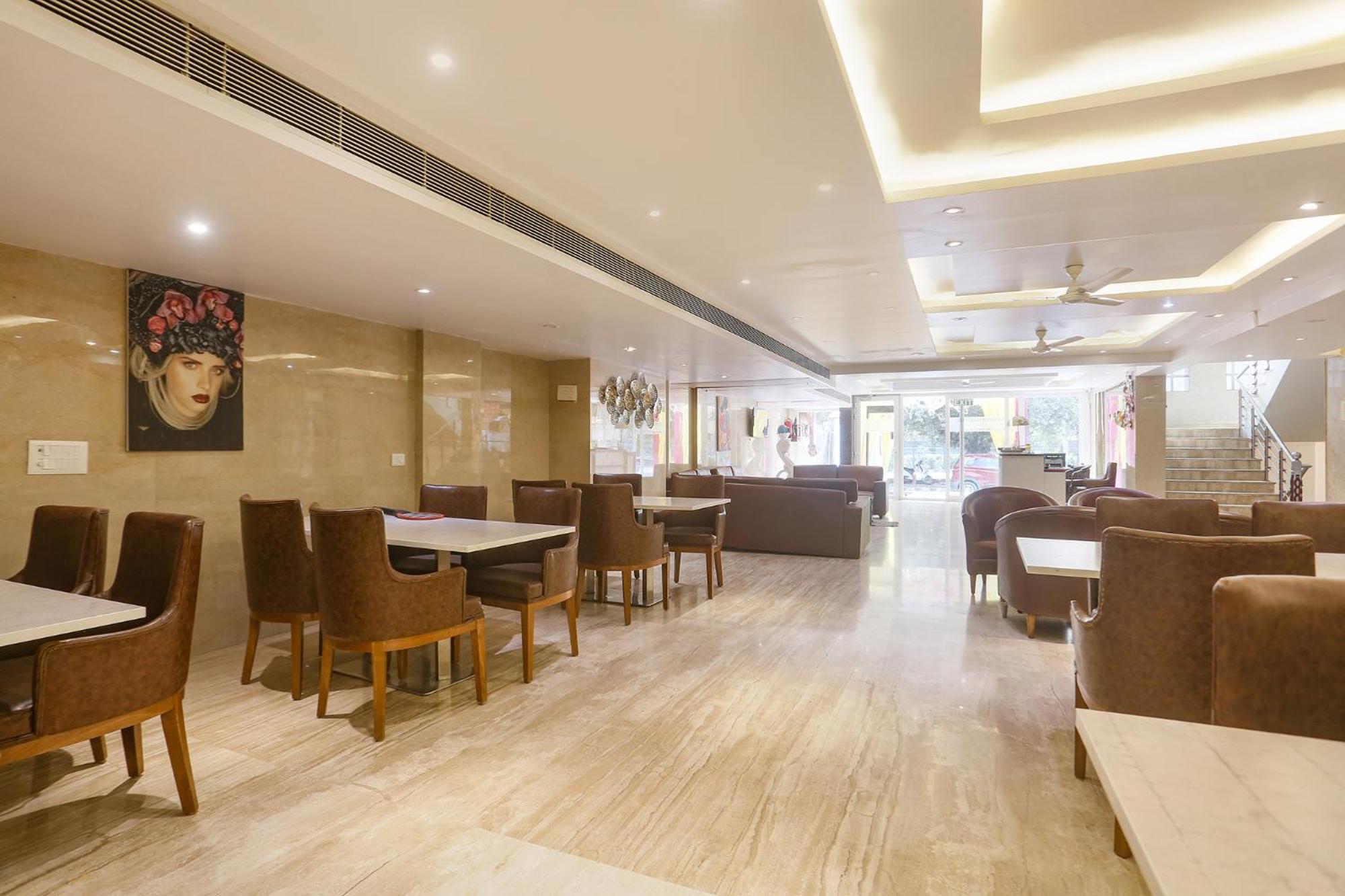 Fabhotel Prime Star 17 - Nr Yashobhoomi Convention Centre Delhi  Exterior foto